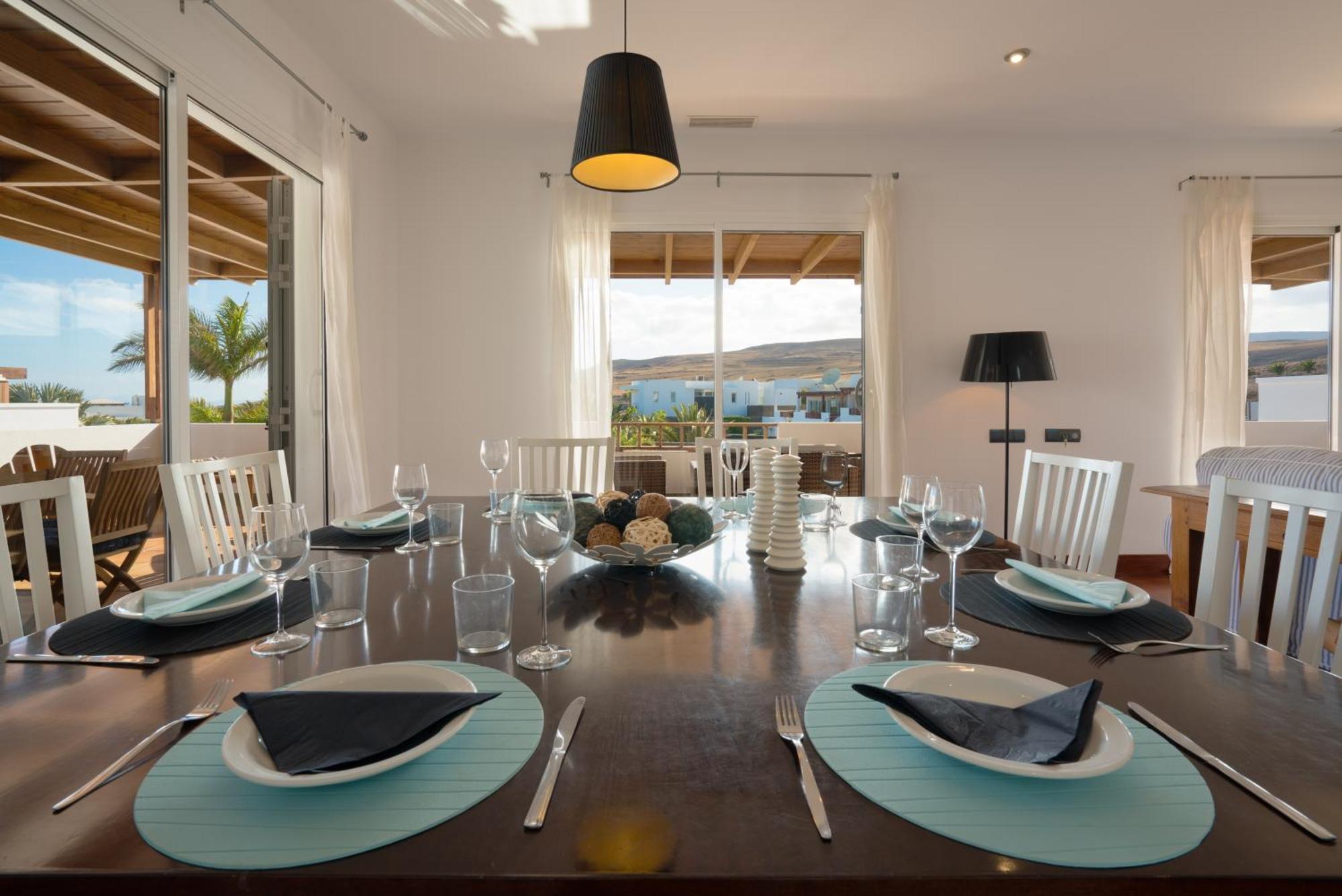 Villa Dedalos - A Luxury Large Villa With A Heated Pool In Пуерто Калеро Екстериор снимка