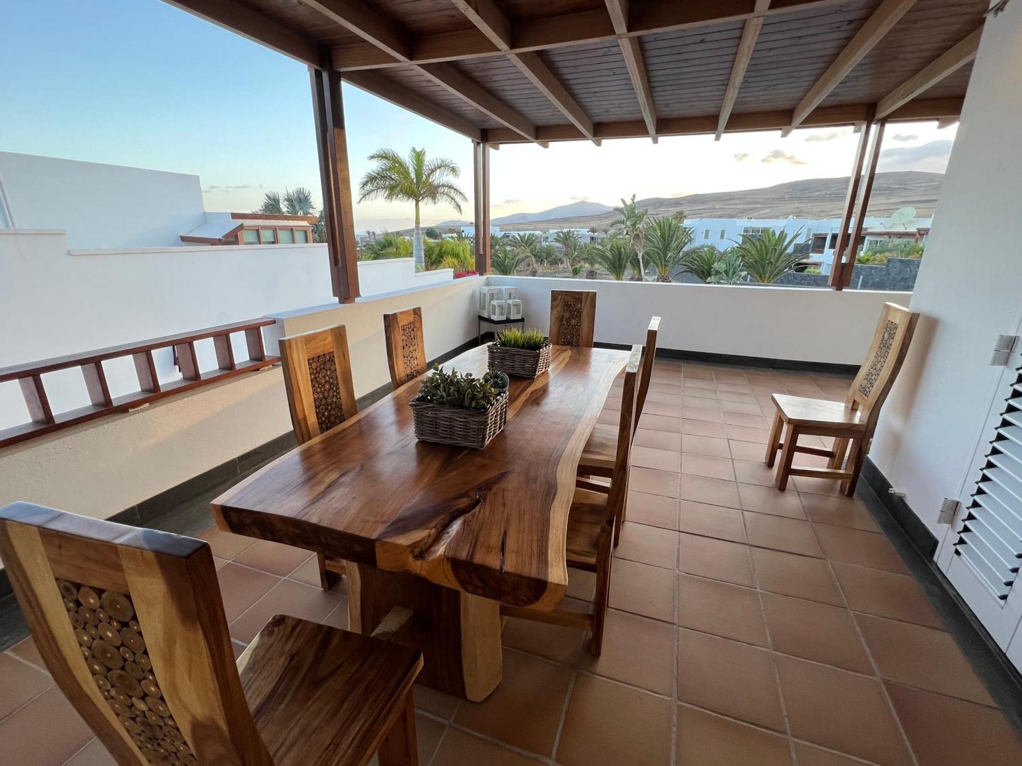 Villa Dedalos - A Luxury Large Villa With A Heated Pool In Пуерто Калеро Екстериор снимка